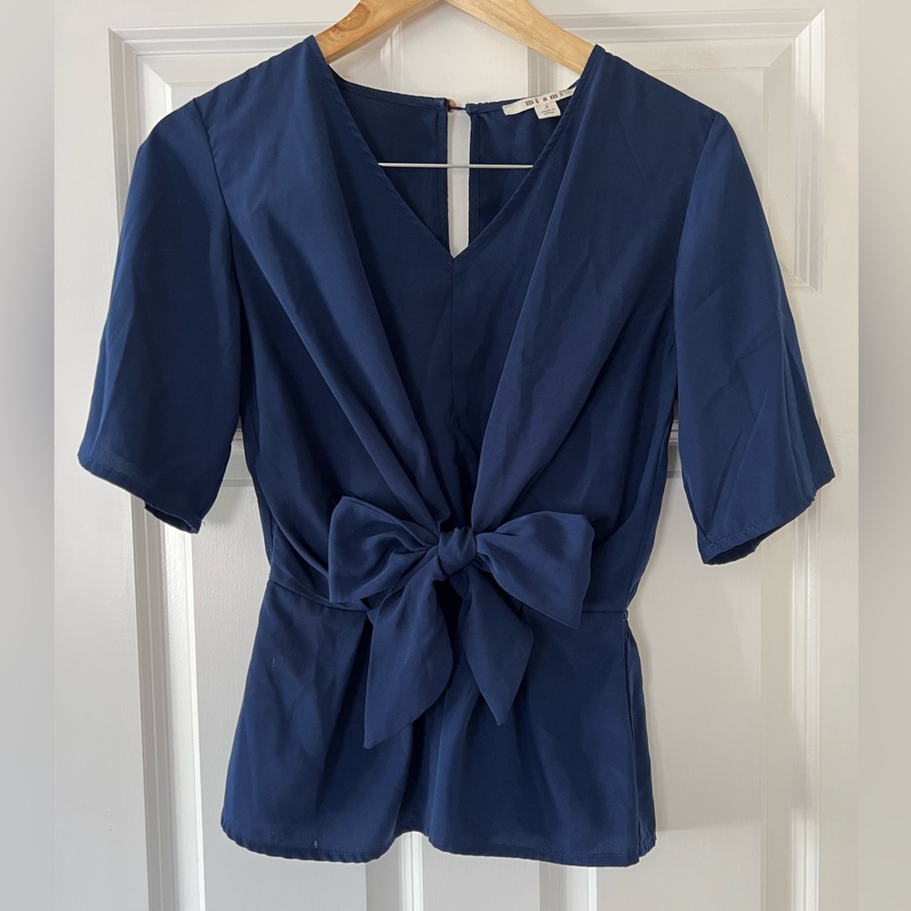 Francesca's Collections Navy Blouse with Bow Accent